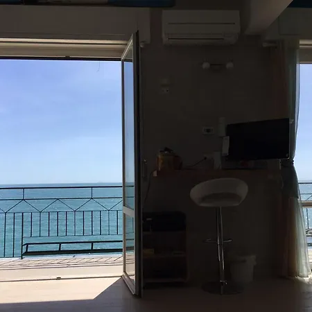 Cinqueterreblu Lungomarenostro Apartmán *